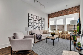 Loft Style Spacious Lux Apt 102, Sleeps 6